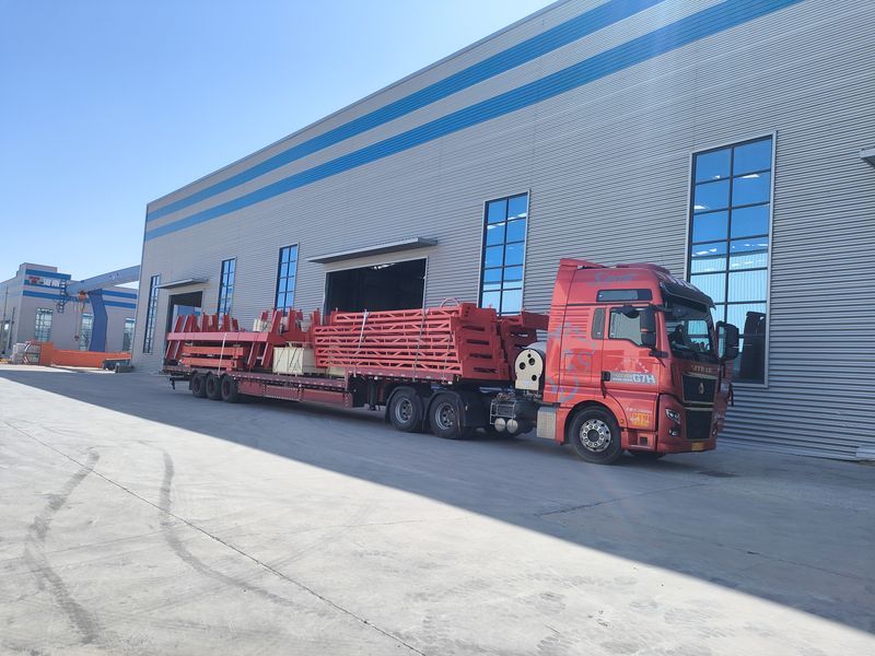 電動葫蘆門式起重機 4臺 MHxh10t—8m    2臺 MHxh5t—8m      2臺 制作完成，出口哈薩克斯坦交付客戶使用